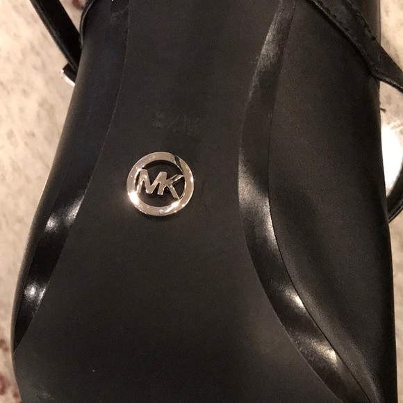 Michael Kors Heels 8.5 - Picture 6 of 6